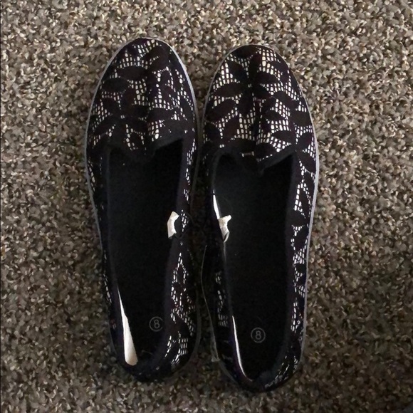 Shoes - Picture 1 of 2